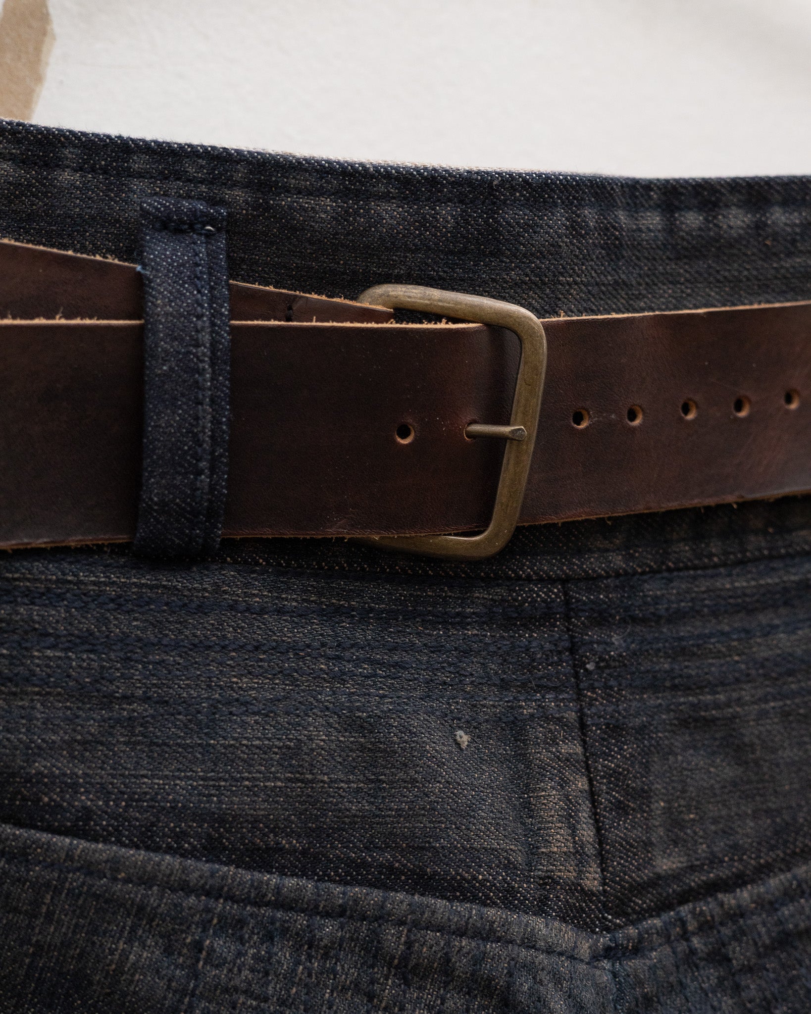 Belt Back Kakishibu Jeans