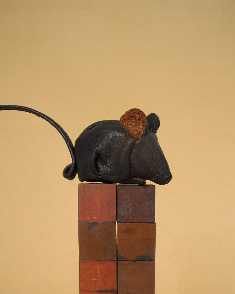 DEERMOUSE AIRTAG HOLDER